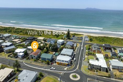 Photo of property in 207 Seaforth Road, Waihi Beach, 3611