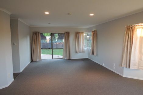 Photo of property in 4 Stanford Street, Albany, Auckland, 0632