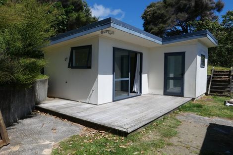 Photo of property in 21 Tiromoana Road, Raumati South, Paraparaumu, 5032