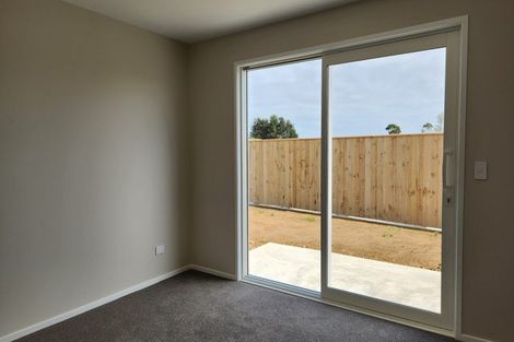 Photo of property in 3 Pahiki Crescent, Levin, 5510
