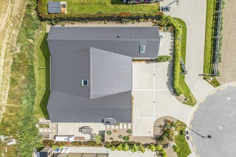 Photo of property in 9 Mcdonald Street, Wanaka, 9305