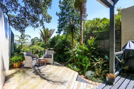 Photo of property in 2/7a Seaside Avenue, Waterview, Auckland, 1026