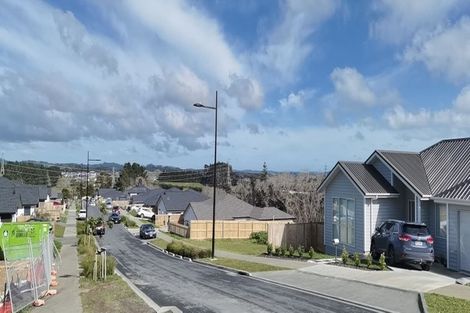 Photo of property in 15 Jeroboam Loop, Kumeu, 0810