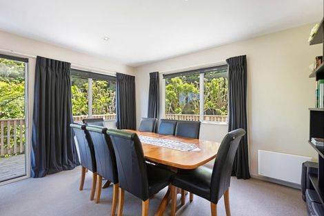 Photo of property in 51b Maungaraki Road, Korokoro, Lower Hutt, 5012