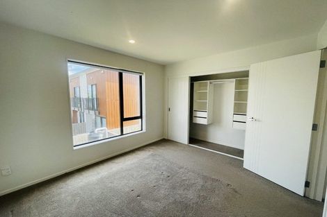 Photo of property in 1/1 Sylvan Crescent, Te Atatu South, Auckland, 0610