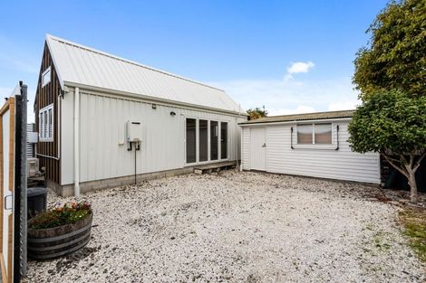 Photo of property in 1 Grey Street, Bay View, Napier, 4104