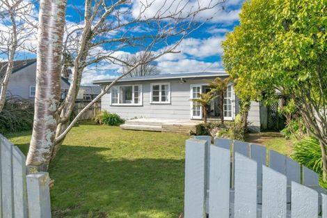 Photo of property in 1064 Heaphy Terrace, Fairfield, Hamilton, 3214