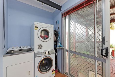 Photo of property in Ezi Clean Venetions, 604 Miller Street, Hastings, 4122