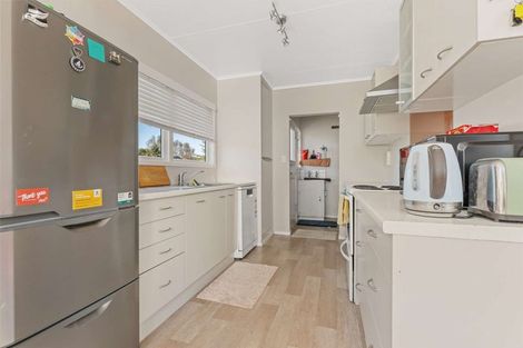 Photo of property in 15 Gem Street, Pukehangi, Rotorua, 3015