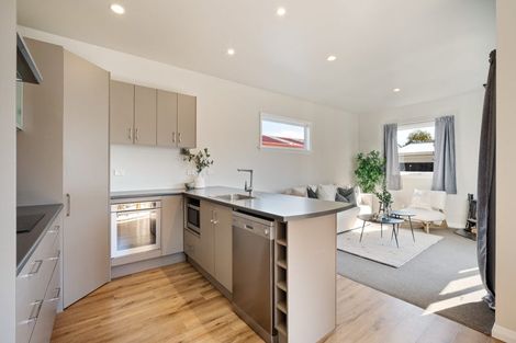 Photo of property in 27 Wades Avenue, Saint Martins, Christchurch, 8022