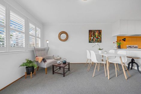 Photo of property in 3/14a Albert Road, Devonport, Auckland, 0624