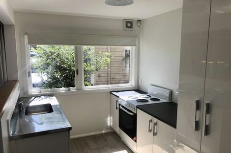 Photo of property in 1/706 East Coast Road, Pinehill, Auckland, 0632