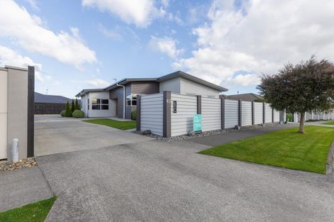 Photo of property in 62 Rosalie Terrace, Kelvin Grove, Palmerston North, 4414