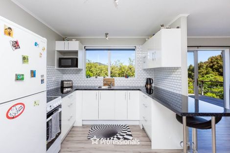 Photo of property in 151 Kamahi Street, Stokes Valley, Lower Hutt, 5019