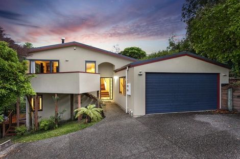 Photo of property in 90e Atkinson Road, Titirangi, Auckland, 0604