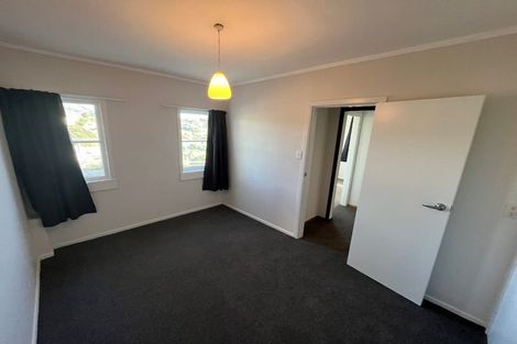 Photo of property in 5 Saint Michaels Crescent, Kelburn, Wellington, 6012