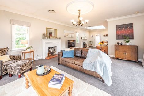 Photo of property in 17 Kent Road, Saint Johns Hill, Whanganui, 4501