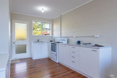 Photo of property in 2/3 Vella Street, Titahi Bay, Porirua, 5022