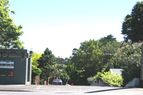 Photo of property in 8/177 Onewa Road, Birkenhead, Auckland, 0626