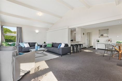 Photo of property in 24 Bucknell Street, Sockburn, Christchurch, 8042