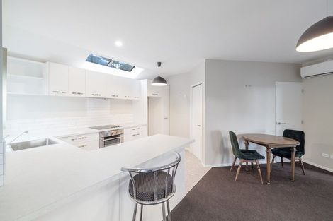 Photo of property in 30 Gilmour Terrace, Lyttelton, 8082