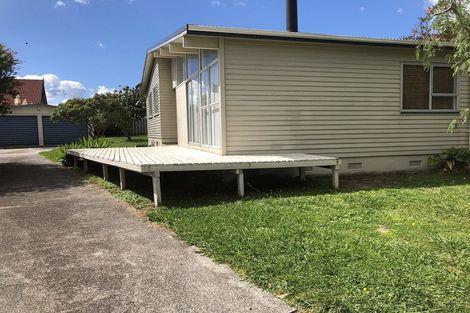 Photo of property in 6 Cranberry Place, Bucklands Beach, Auckland, 2012