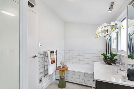 Photo of property in 402a Papanui Road, Papanui, Christchurch, 8053