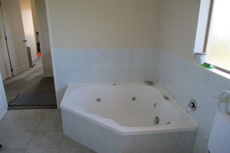 Photo of property in 26a Keppoch Court, Dannemora, Auckland, 2016