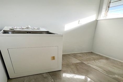 Photo of property in 22b Evans Road, Glen Eden, Auckland, 0602