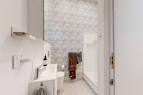 Photo of property in 31 Maarama Crescent, Aro Valley, Wellington, 6021