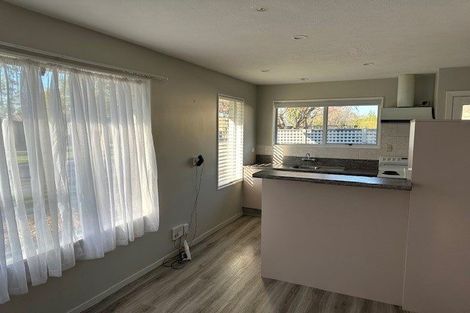 Photo of property in 82 Lowry Avenue, Redwood, Christchurch, 8051