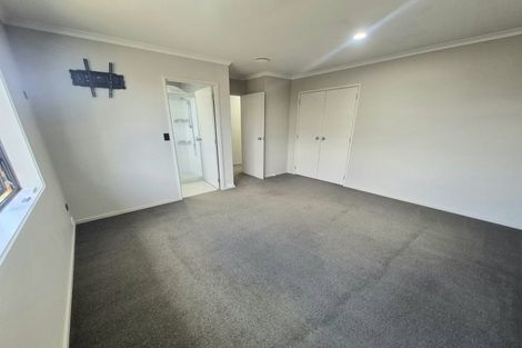 Photo of property in 12 Camberley Way, Huntington, Hamilton, 3210