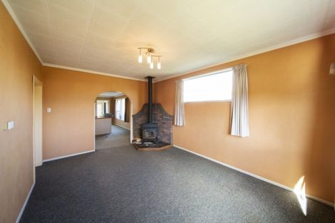 Photo of property in 124 Miranda Street, Stratford, 4332