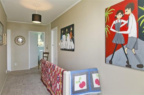 Photo of property in 14 Isobel Street, Acacia Bay, Taupo, 3330