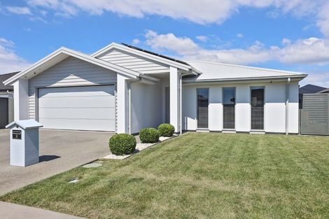 Photo of property in 9 Manapouri Street, Poraiti, Napier, 4112