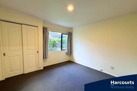 Photo of property in 54 Ian Sage Avenue, Long Bay, Auckland, 0630