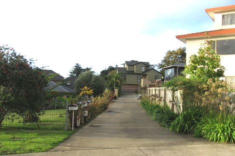 Photo of property in 23 Blethyn Place, Te Atatu South, Auckland, 0610