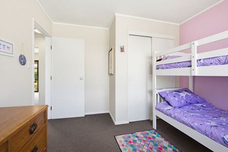 Photo of property in 6 Alan Styles Place, Greenmeadows, Napier, 4112