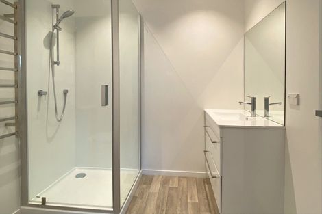 Photo of property in 37b Tawhiri Road, One Tree Hill, Auckland, 1061