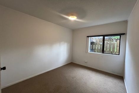 Photo of property in 4/133 Ennis Avenue, Pakuranga Heights, Auckland, 2010