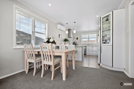 Photo of property in 76 Shakespeare Avenue, Trentham, Upper Hutt, 5018