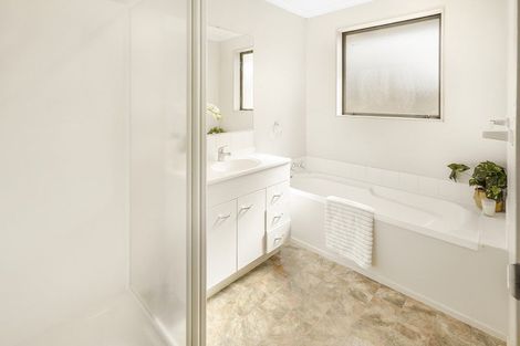 Photo of property in 7 Woodgreen Way, Hamilton East, Hamilton, 3216