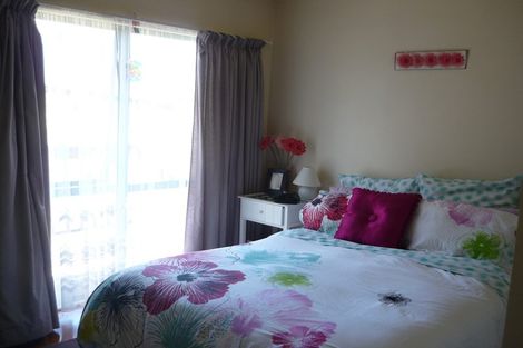 Photo of property in 1610a Great North Road, Waterview, Auckland, 1026