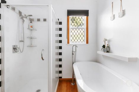 Photo of property in 15 Otumoetai Road, Judea, Tauranga, 3110