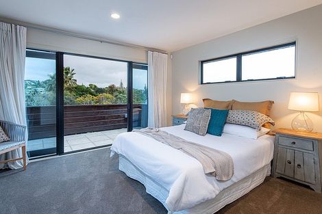 Photo of property in 2/73a Park Rise, Campbells Bay, Auckland, 0630