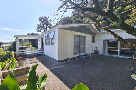 Photo of property in 1510 Long Bay Road, Coromandel, 3506