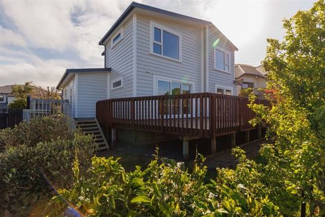 Photo of property in 59 Erlestoke Crescent, Churton Park, Wellington, 6037