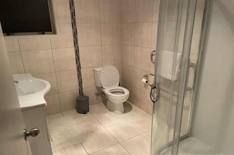 Photo of property in 36 Glenmore Road, Sunnyhills, Auckland, 2010