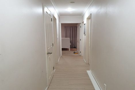 Photo of property in 5a Basra Drive, Henderson, Auckland, 0612