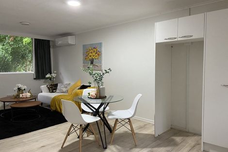 Photo of property in 2/49 Simkin Avenue, St Johns, Auckland, 1072